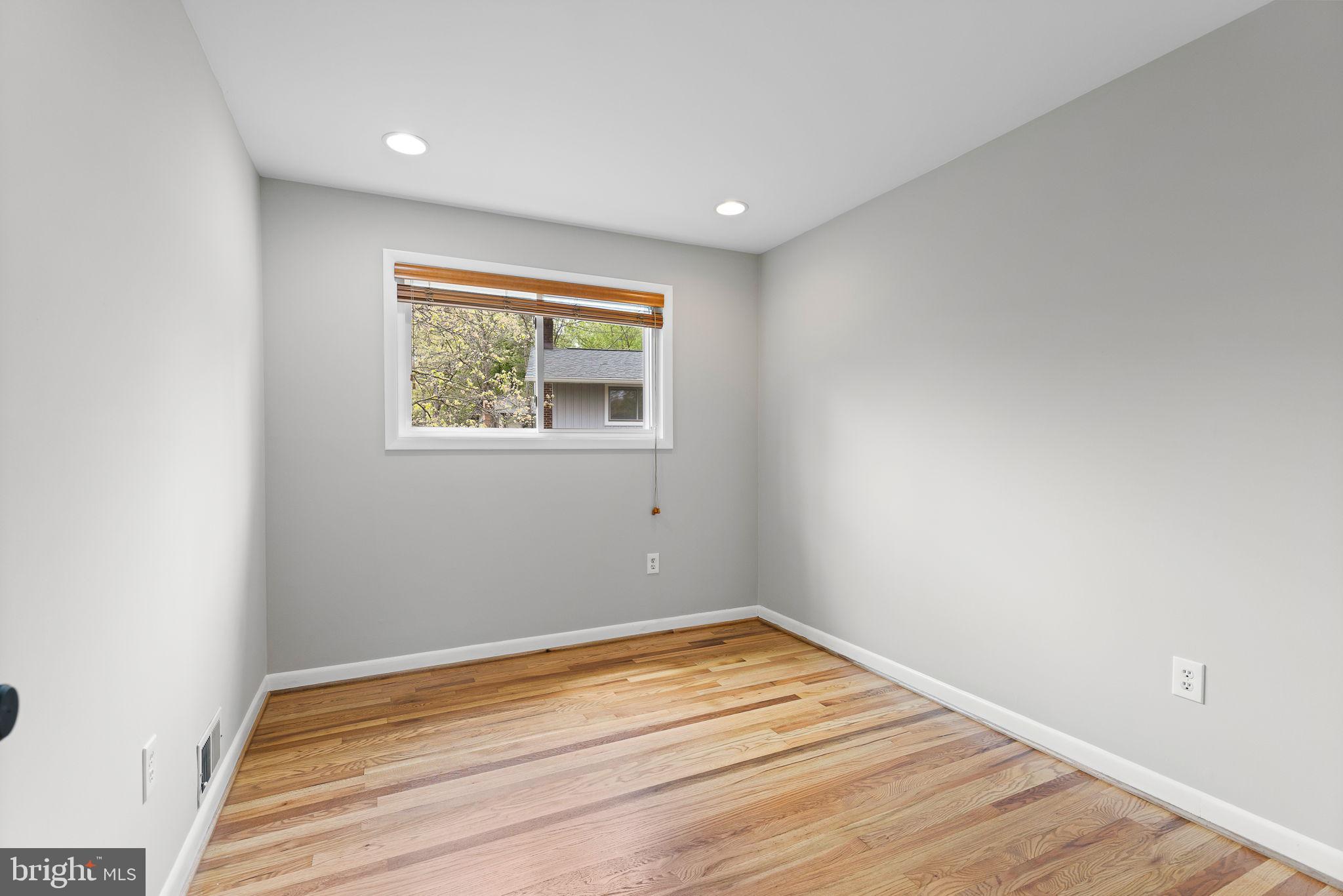 8361 Wagon Wheel Road Alexandria, VA 22309 - Photo 19 of 29 3rd bedroom