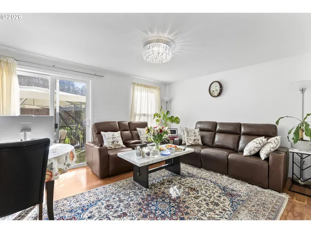 $629,000 | 15358 Southwest Roundtree Drive, Tigard, OR 97223