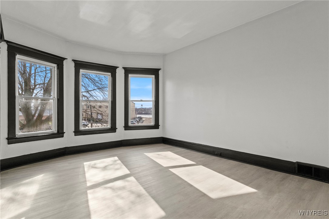 941 Prospect Avenue Buffalo, NY 14213 - Photo 19 of 48