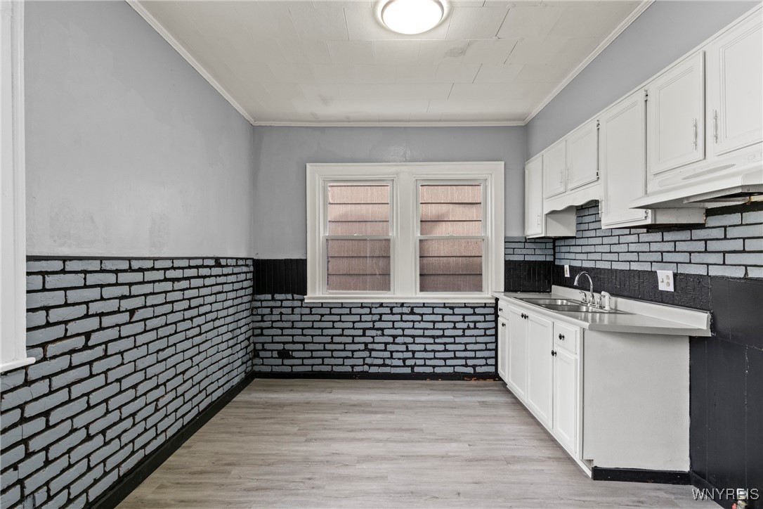 941 Prospect Avenue Buffalo, NY 14213 - Photo 10 of 48