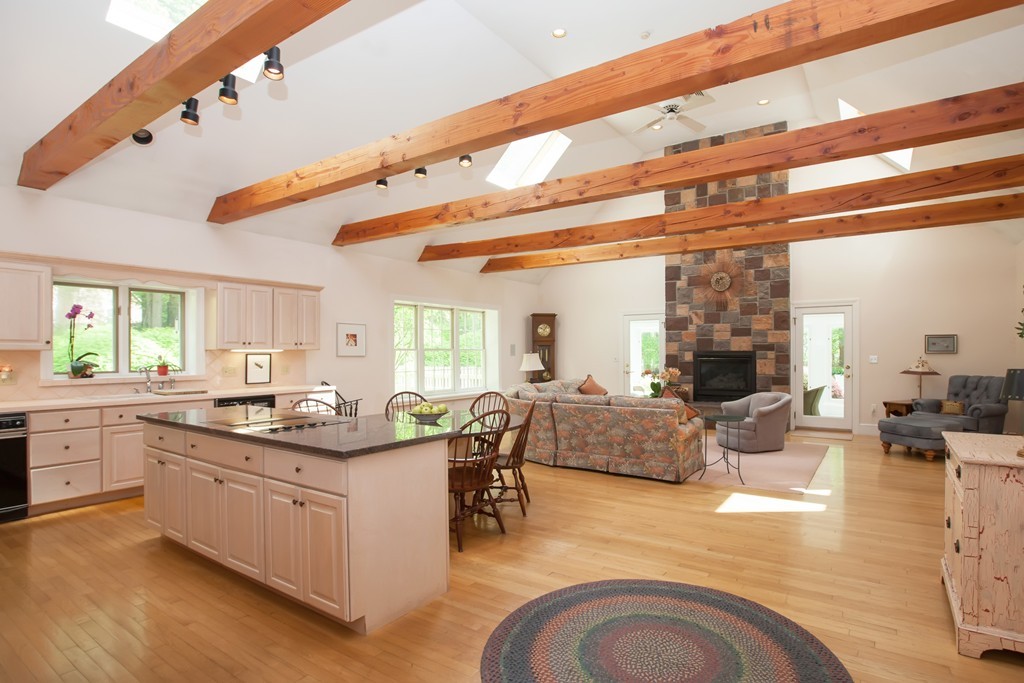 101 Arrow Head Road Marshfield, MA 02050 - Photo 3 of 30 Gallery Image 3