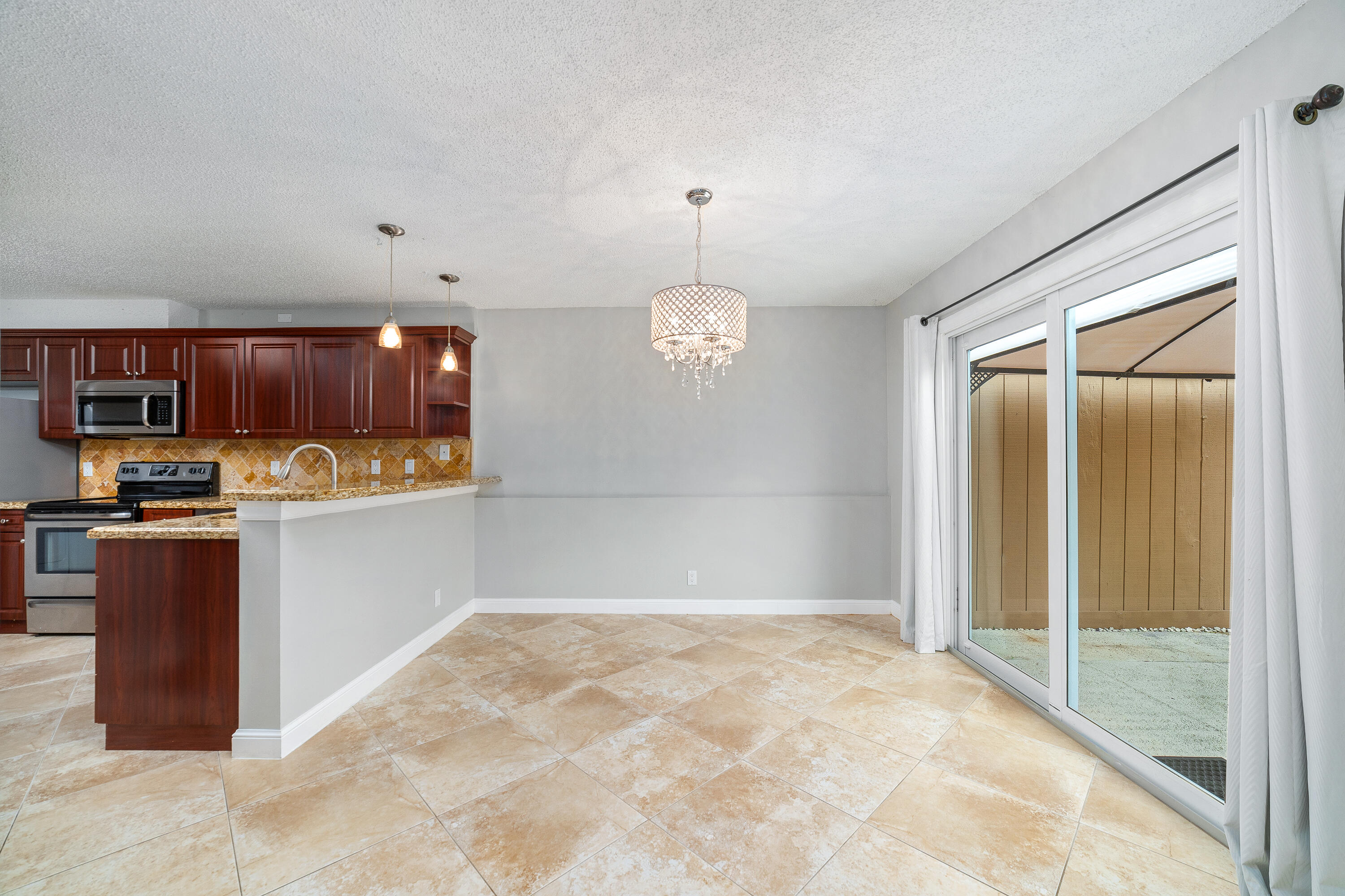 333 Maplecrest Circle Jupiter, FL 33458 - Photo 15 of 44 _DSC0012