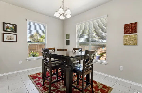 $275,000 | 10011 Champions Pass, Converse, TX 78109