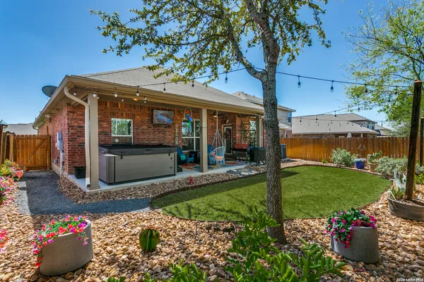 $275,000 | 10011 Champions Pass, Converse, TX 78109