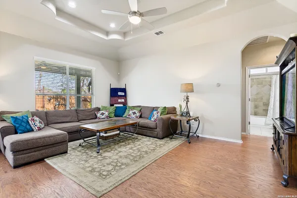 $275,000 | 10011 Champions Pass, Converse, TX 78109