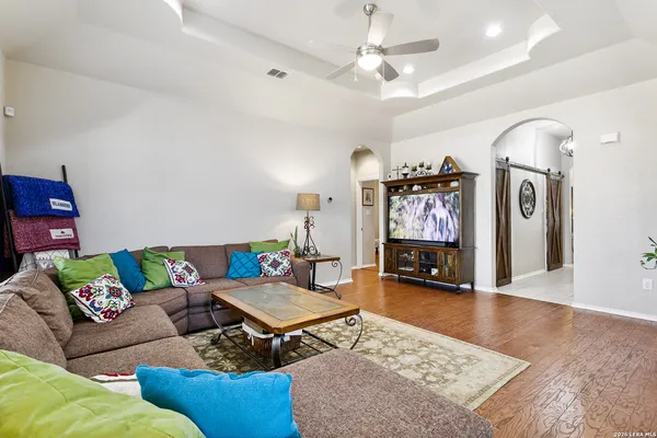 $275,000 | 10011 Champions Pass, Converse, TX 78109