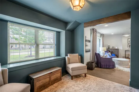 $535,000 | 1911 Stebbins Drive, Houston, TX 77043