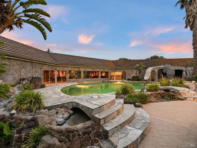 $2,995,000 | 365 Ely Road North, Petaluma, CA 94954