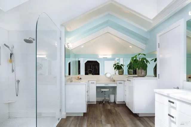 $2,995,000 | 365 Ely Road North, Petaluma, CA 94954