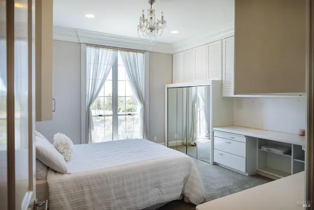 $2,995,000 | 365 Ely Road North, Petaluma, CA 94954