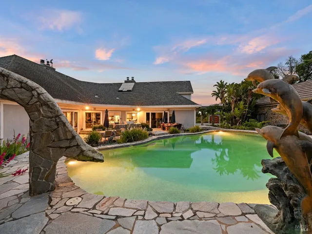 $2,995,000 | 365 Ely Road North, Petaluma, CA 94954