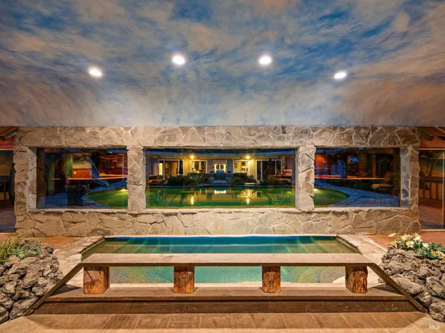 $2,995,000 | 365 Ely Road North, Petaluma, CA 94954