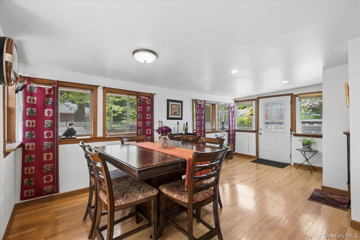118 Hewitt Street Lake Peekskill, NY 10537 - Photo 6 of 48