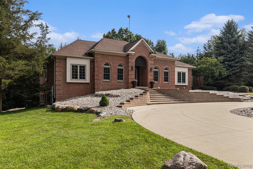 6439 Cohoctah Road Fenton, MI 48430 - Photo 38 of 50