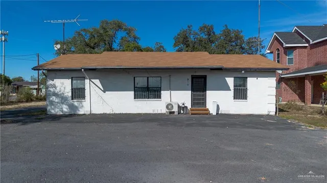 $230,000 | 918 West Minnesota Road, Pharr, TX 78577