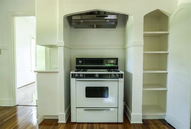 $6,000 | 2301 Enfield Road, Austin, TX 78703