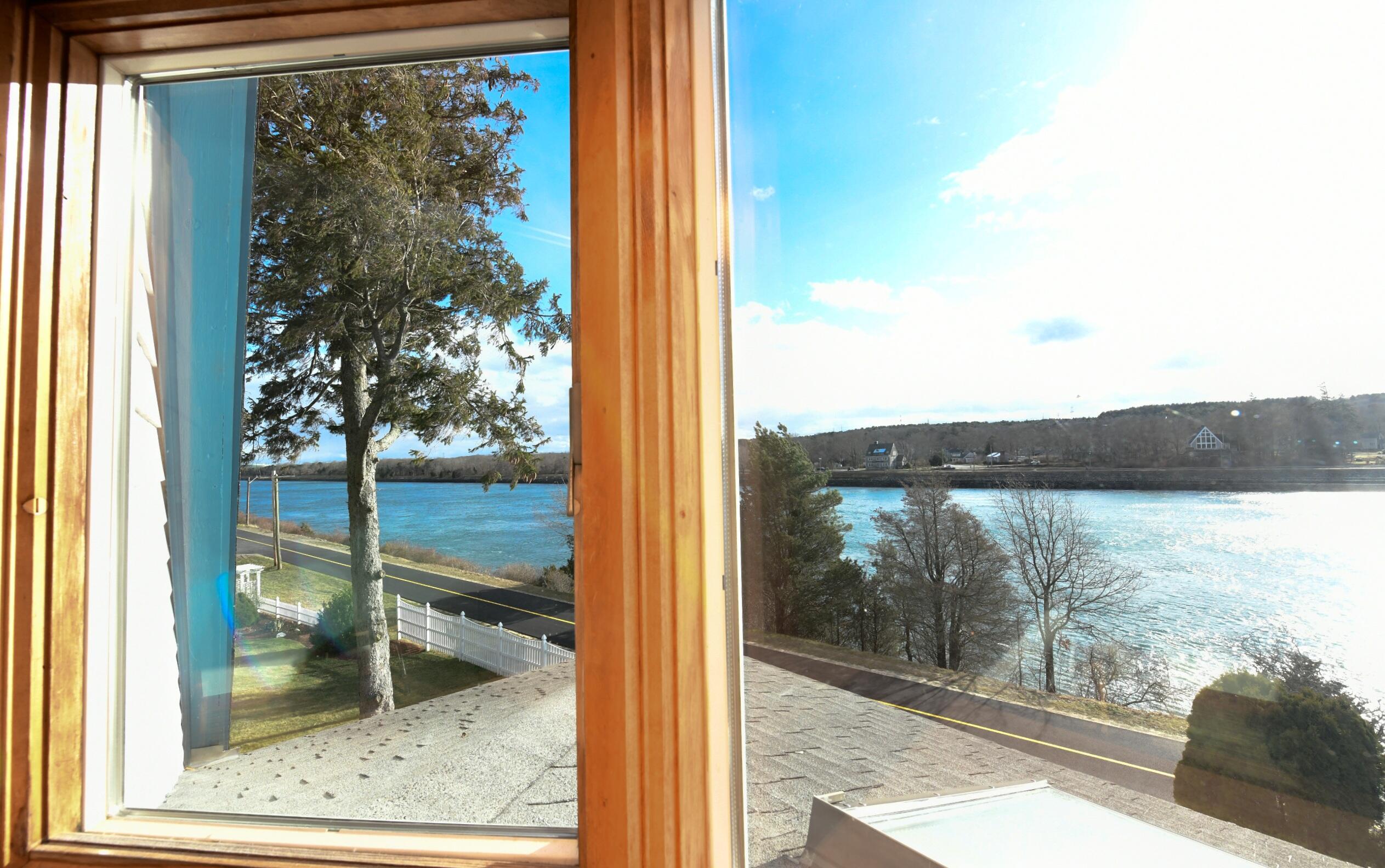 18 Gibbs Road Sagamore Beach, MA 02562 - Photo 32 of 53 2025-12-31-13-31-48-875