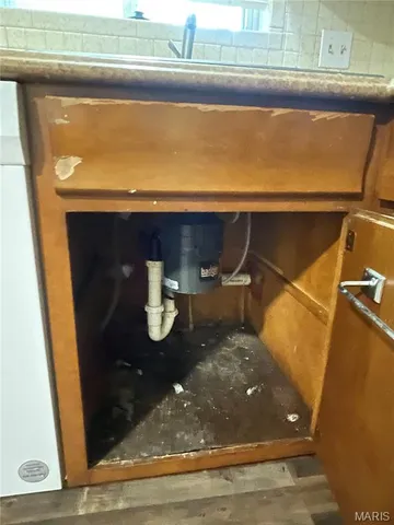 $94,900 | 1221 Scott Avenue, St. Louis, MO 63138