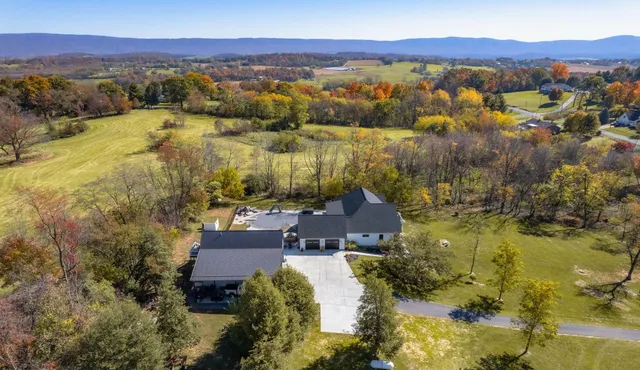 $1,374,000 | 3606 Winsinger Drive, Broadway, VA 22815