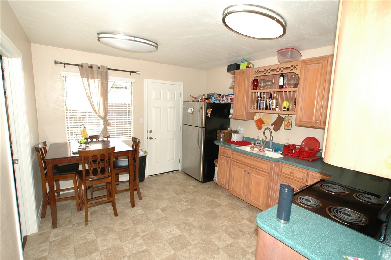 8819 Los Coches Road Lakeside, CA 92040 - Photo 7 of 24 Gallery Image 7