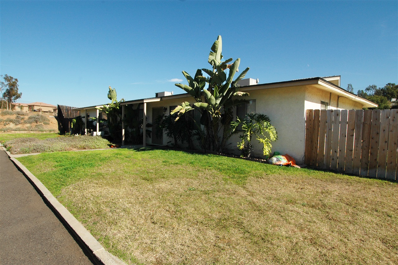 8819 Los Coches Road Lakeside, CA 92040 - Photo 10 of 24 Gallery Image 10