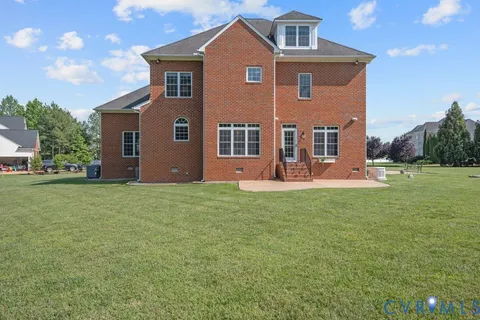 a view of a field with an outdoor space
