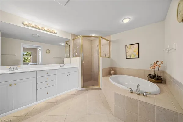 $525,000 | 3924 Forest Glen Boulevard, Unit 102, Naples, FL 34114