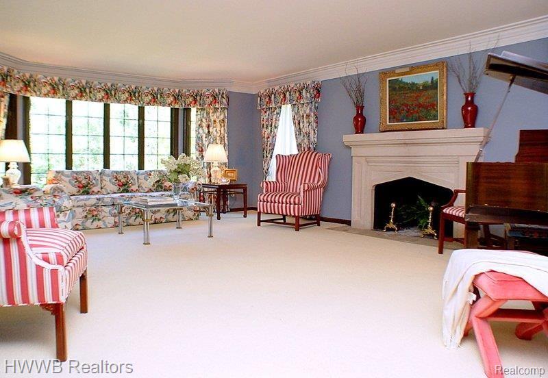 606 Overbrook Road Bloomfield Hills, MI 48302 - Photo 7 of 18 Living room
