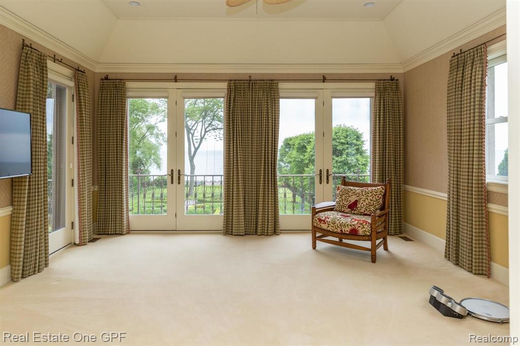 992 Lake Shore Road Grosse Pointe Shores, MI 48236 - Photo 38 of 59