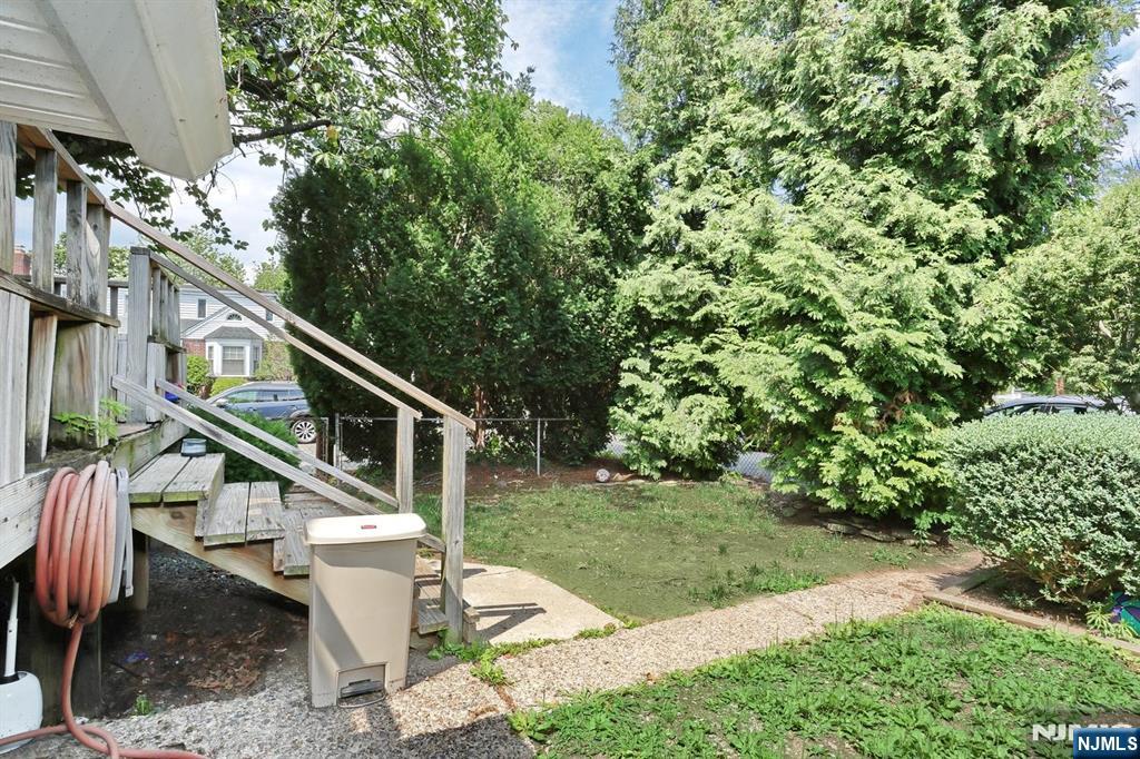 21 Haring Street Bergenfield, NJ 07621 - Photo 34 of 37