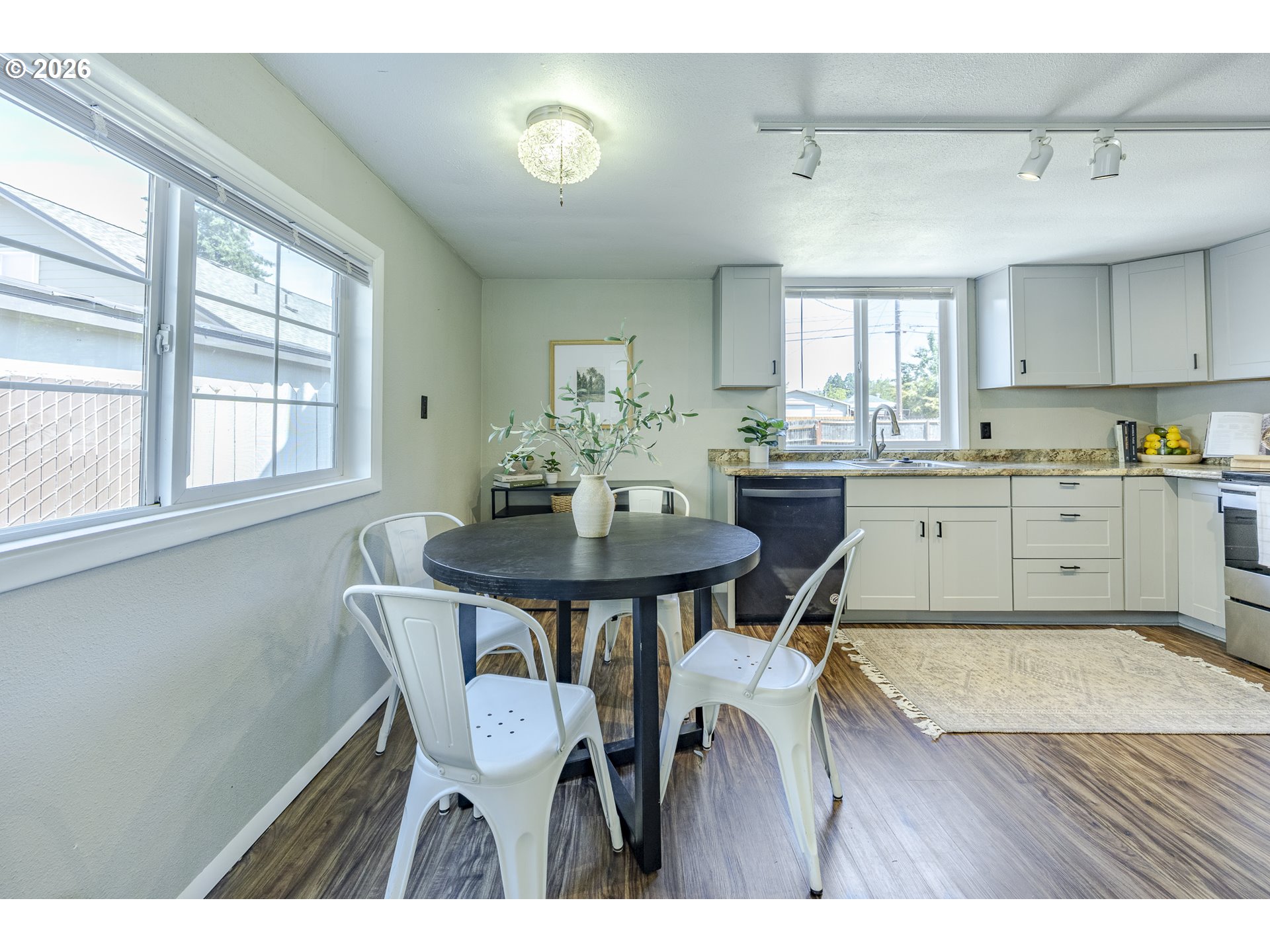 1222 E Street Springfield, OR 97477 - Photo 8 of 45