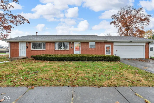 $239,900 | 502 East Campbell Street, Edinburgh, IN 46124