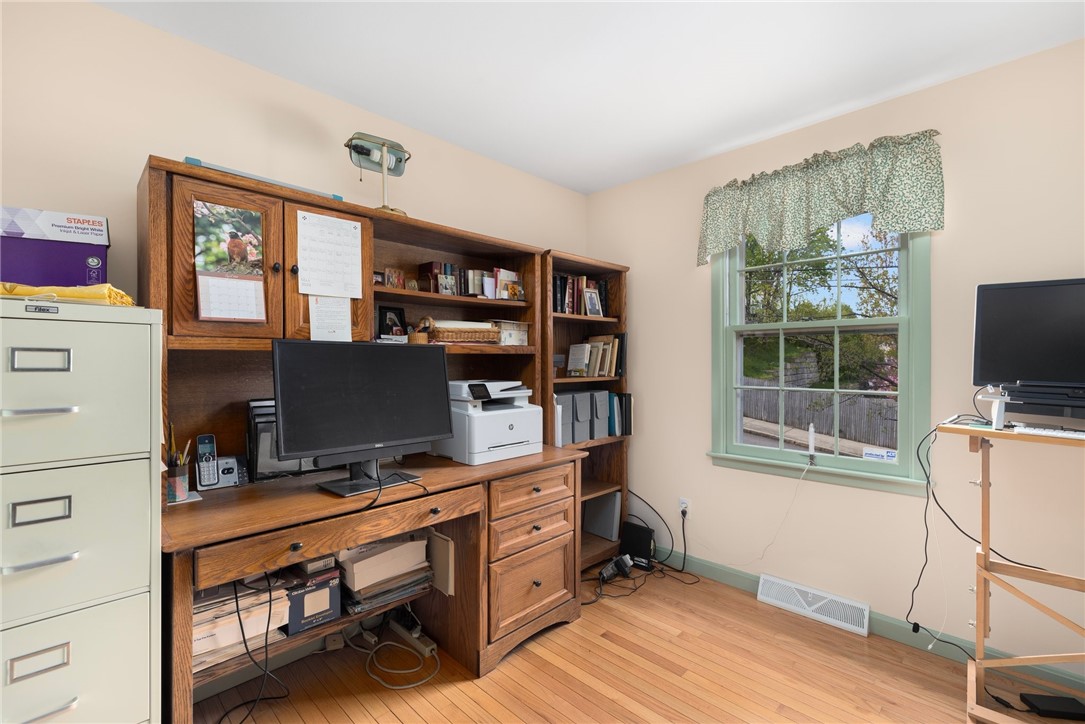 4 Rhodes Street Pawtucket, RI 02860 - Photo 24 of 37 Gallery Image 24