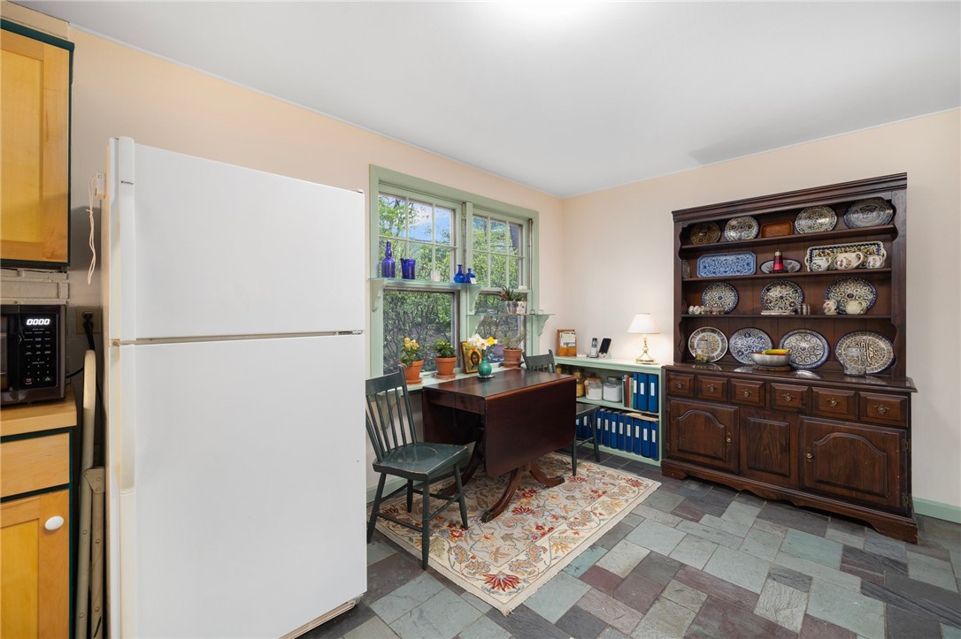 4 Rhodes Street Pawtucket, RI 02860 - Photo 8 of 37 Gallery Image 8