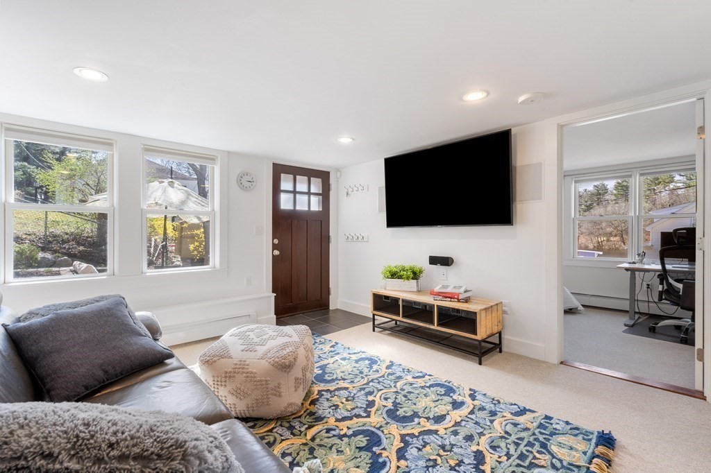 59 Russell Road Wellesley, MA 02482 - Photo 22 of 33