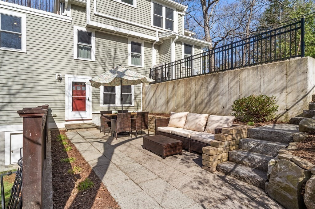 59 Russell Road Wellesley, MA 02482 - Photo 26 of 33