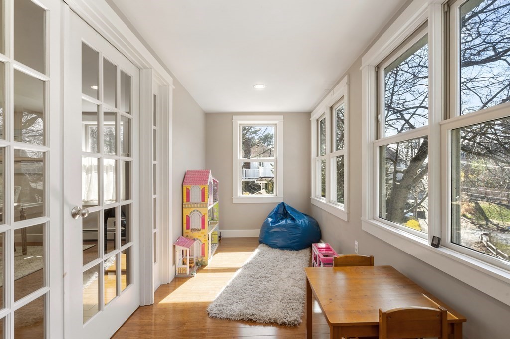 59 Russell Road Wellesley, MA 02482 - Photo 10 of 33