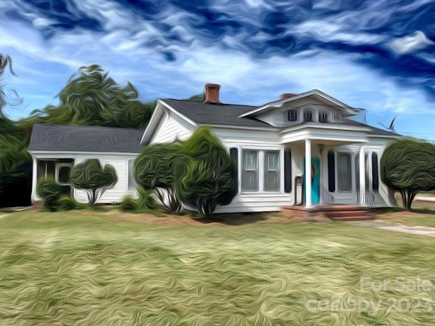 423 North Matson Street Kershaw, SC 29067 - Photo 3 of 33 a view of a house with a swimming pool