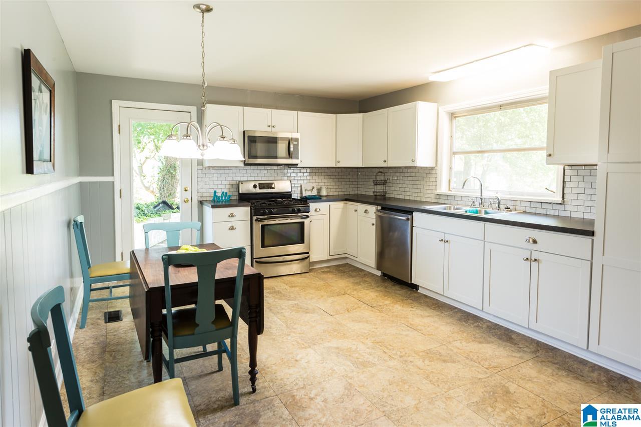 4520 South Shades Crest Road Helena, AL 35022 - Photo 8 of 27