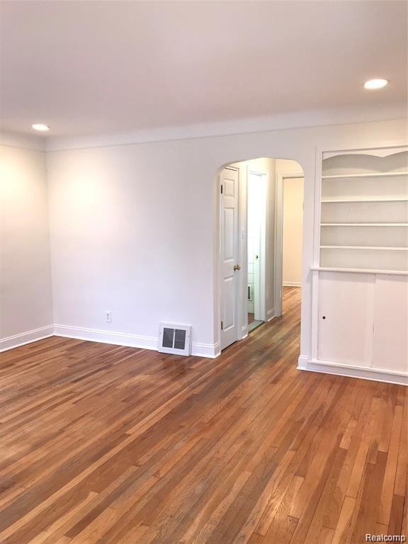 3521 Normandy Road Royal Oak, MI 48073 - Photo 7 of 20