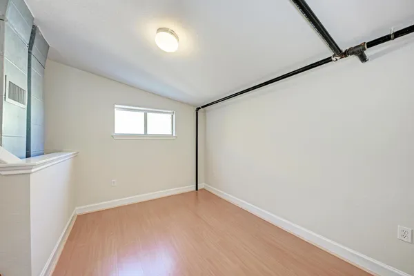 $2,900 | 807 East 14th Street, Unit 306, Austin, TX 78702