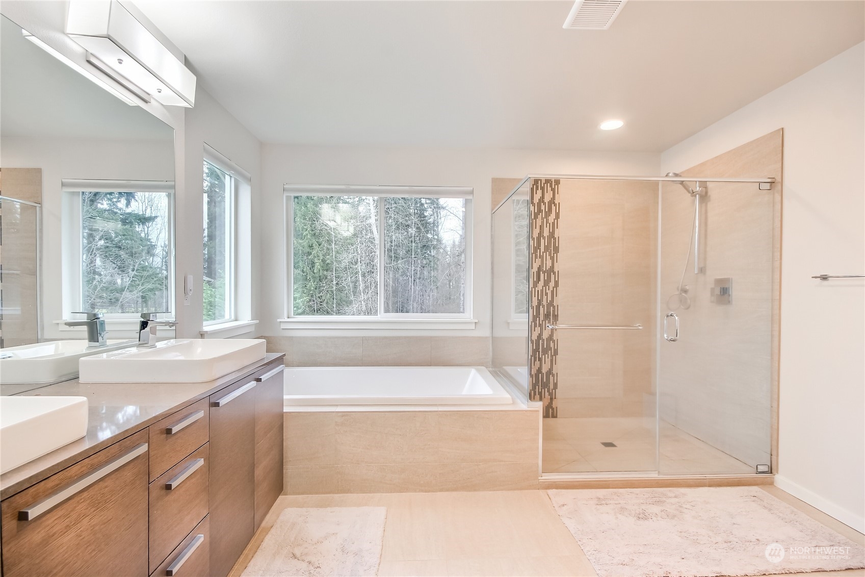 3822 Northeast 24th Court Renton, WA 98056 - Photo 17 of 37 a bathroom with a bathtub and a sink