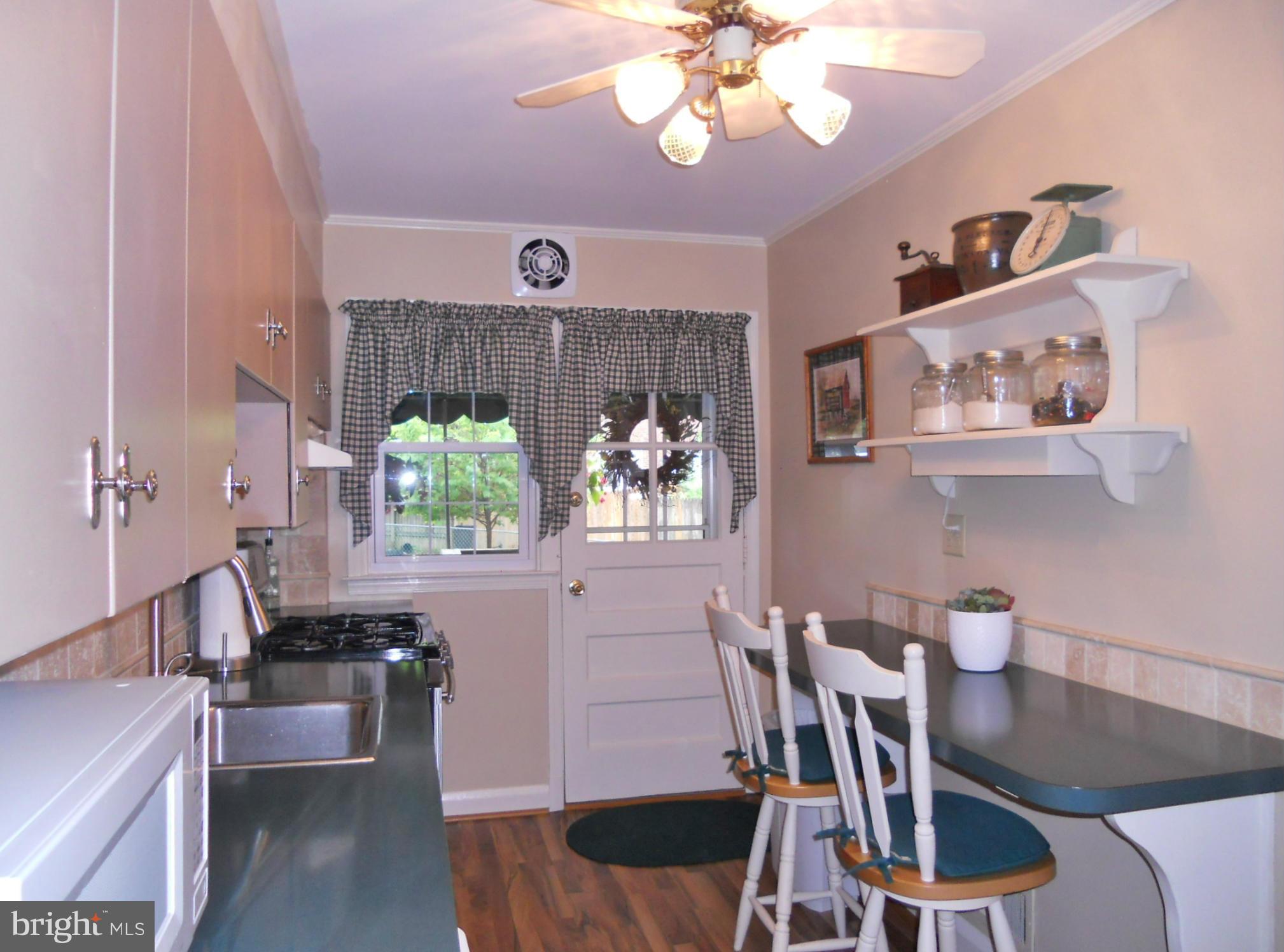417 Chumleigh Road Baltimore, MD 21212 - Photo 7 of 16 Kitchen