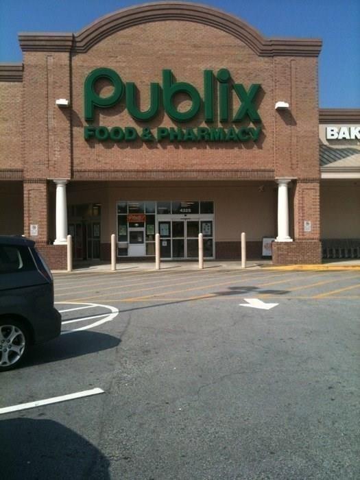 5299 Magnolia Grove Way, Unit 182 Gainesville, GA 30504 - Photo 77 of 79 a view of a building with a street