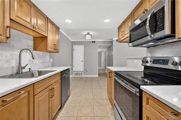 $293,500 | 4400 South Quebec Street, Unit 101P, Denver, CO 80237
