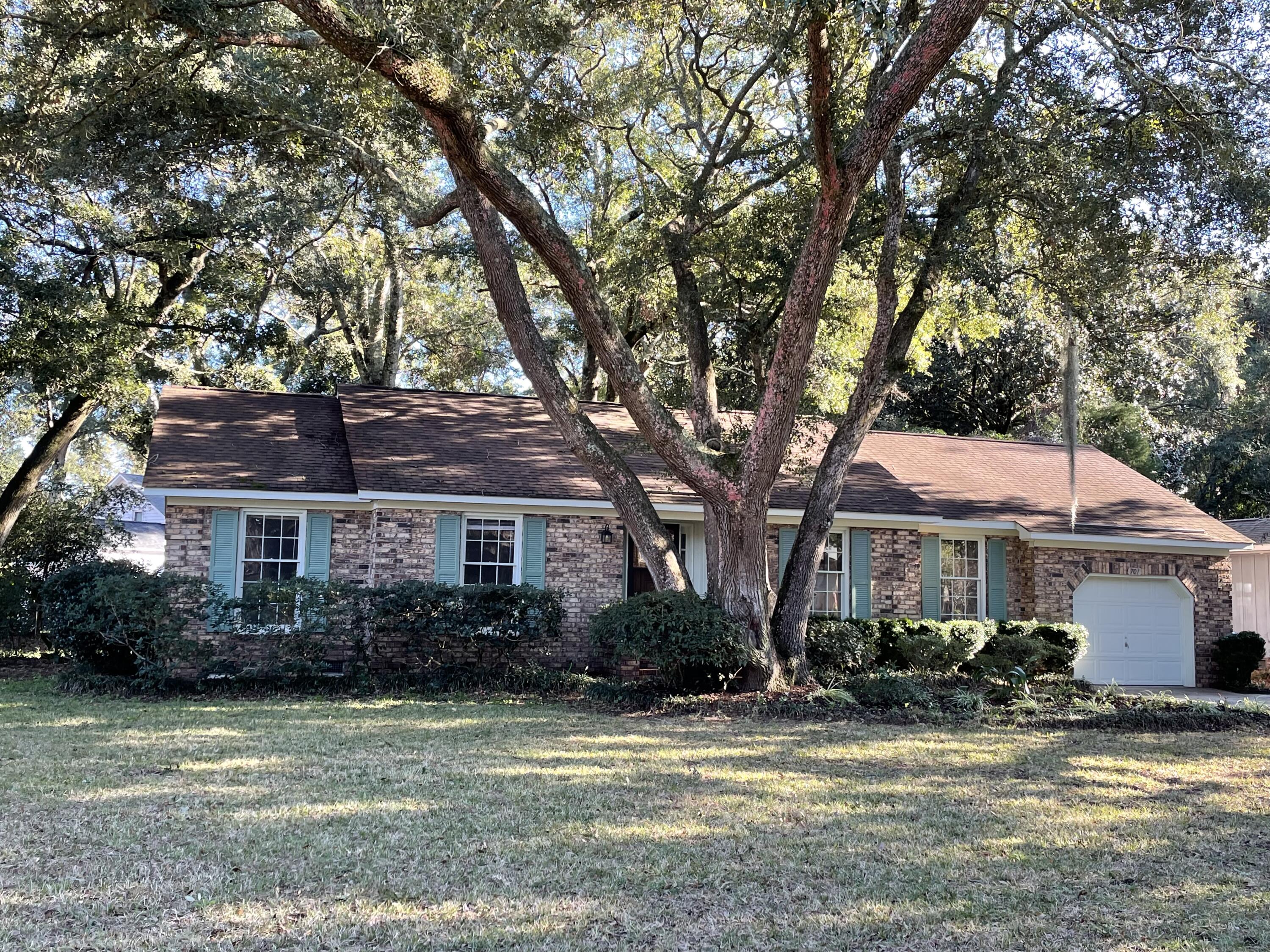 701 Ritter Drive Charleston, SC 29412 - Photo 1 of 22 a_IMG_3296