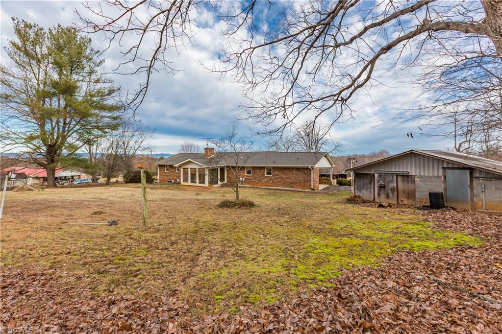3929 Center Road Jonesville, NC 28642 - Photo 41 of 44 Gallery Image 41