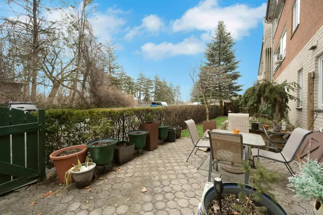 $599,000 | 22 Channing Place, Unit G, Eastchester, NY 10709