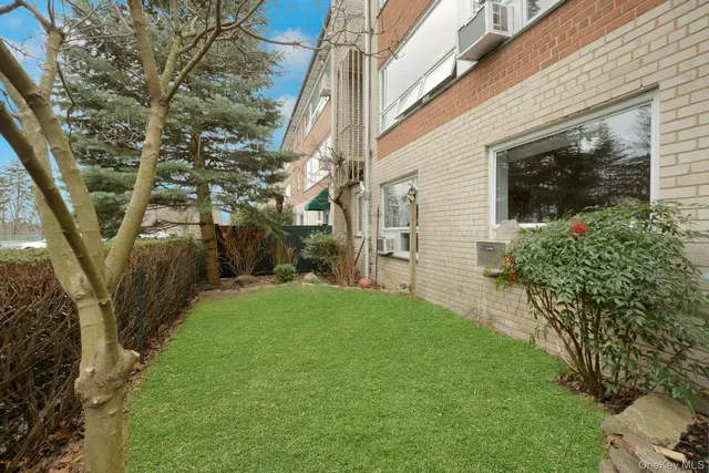 $599,000 | 22 Channing Place, Unit G, Eastchester, NY 10709