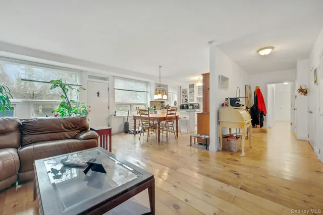 $599,000 | 22 Channing Place, Unit G, Eastchester, NY 10709